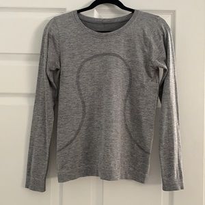 lululemon Grey Long Sleeve Top size 2